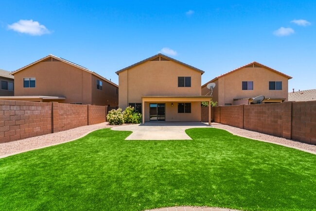 property at 41628 W Hillman Dr