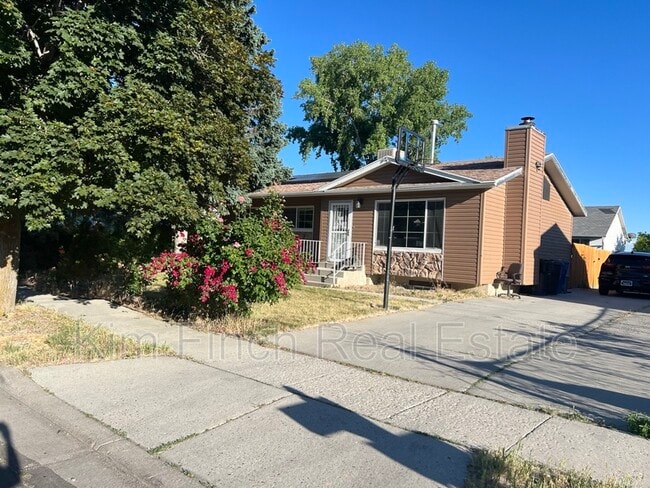 property at 4577 Twilight Dr