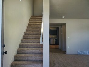 196 Aparicio Dr in Tooele, UT - Building Photo - Building Photo