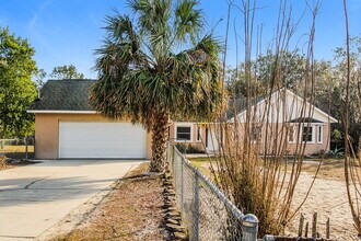 15640 Little Ranch Rd in Brooksville, FL - Building Photo - Building Photo