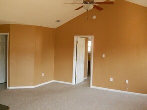 817 Summer Ln in Hahira, GA - Building Photo - Building Photo