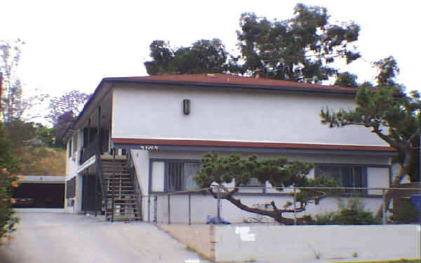 Locke in Los Angeles, CA - Foto de edificio