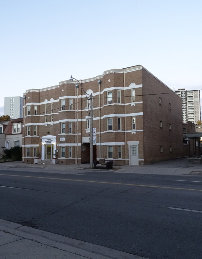 846 Broadview Av in Toronto, ON - Building Photo - Building Photo