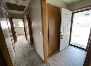 10104 Haverhill Pl in The Village, OK - Building Photo - Building Photo