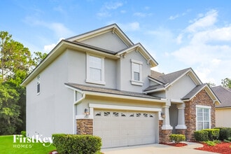 2060 Heritage Oaks Ct in Orange Park, FL - Foto de edificio - Building Photo