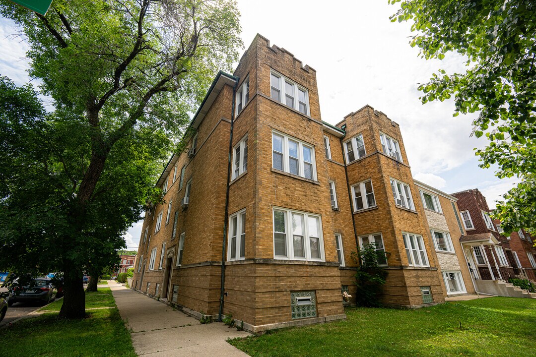 4424 N Lavergne Ave in Chicago, IL - Building Photo