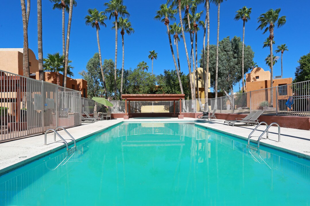 Pebble Creek Apartments in Tucson, AZ - Building Photo