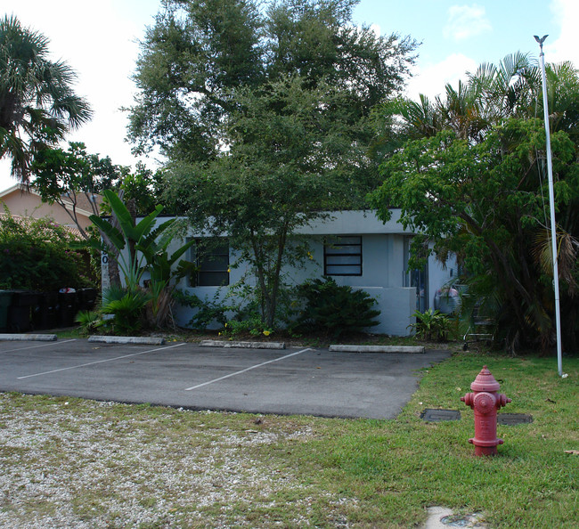 830 SE 14th St in Fort Lauderdale, FL - Building Photo - Building Photo