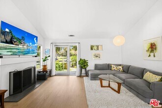 4219 Moore St in Los Angeles, CA - Building Photo - Building Photo