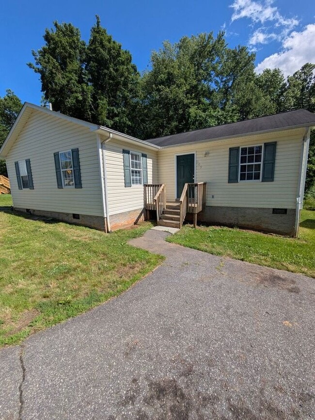 property at 109 W 20th St