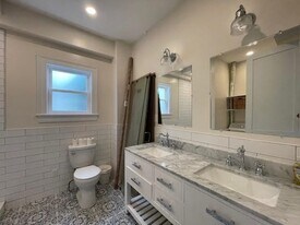 35 Foster St, Unit #1 in Boston, MA - Building Photo