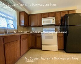 5827 Nutmeg Ave in Sarasota, FL - Building Photo - Building Photo