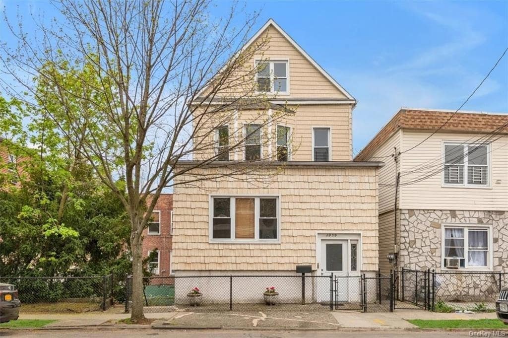 1959 Fowler Ave, Unit 2 in Bronx, NY - Building Photo