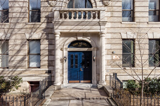 New Plaza in Washington, DC - Building Photo - Building Photo