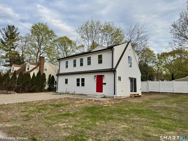 6 Stevens Rd in Clinton, CT - Building Photo - Building Photo