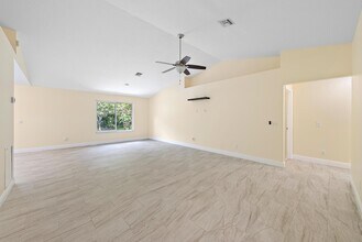 18523 42nd Rd N in The Acreage, FL - Building Photo - Building Photo
