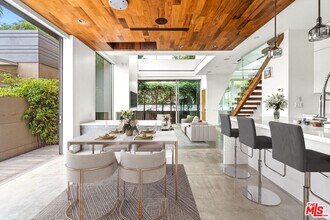 524 Rialto Ave in Los Angeles, CA - Building Photo - Building Photo