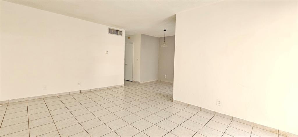 1855 Plunkett St, Unit 202 in Hollywood, FL - Foto de edificio