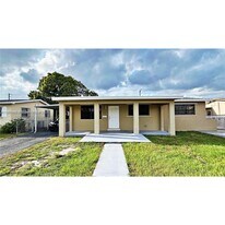 1351 W 34th St in Hialeah, FL - Building Photo