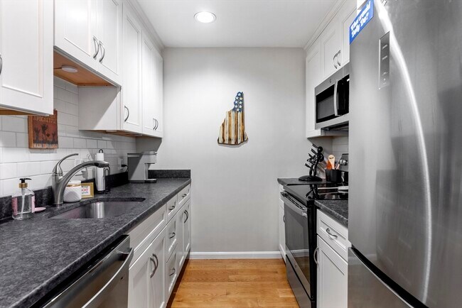 property at 350 W Fourth St