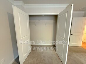 7025 Running Spg Dr in Charlotte, NC - Building Photo - Building Photo