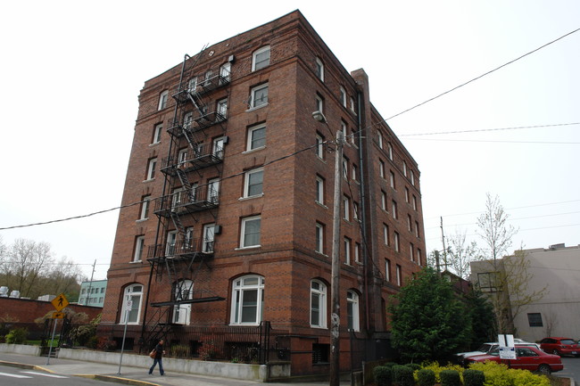 Alexandra Court Apartments in Portland, OR - Foto de edificio - Building Photo