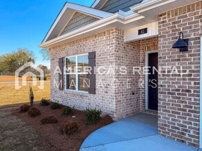 41 Cattail Ct in Guntersville, AL - Building Photo - Building Photo
