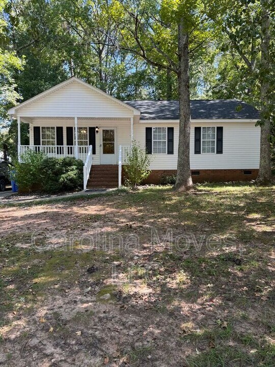 58 Charterhouse Ave in Piedmont, SC - Building Photo