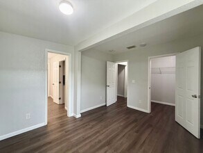 411 12th Ave E in Bradenton, FL - Building Photo - Building Photo