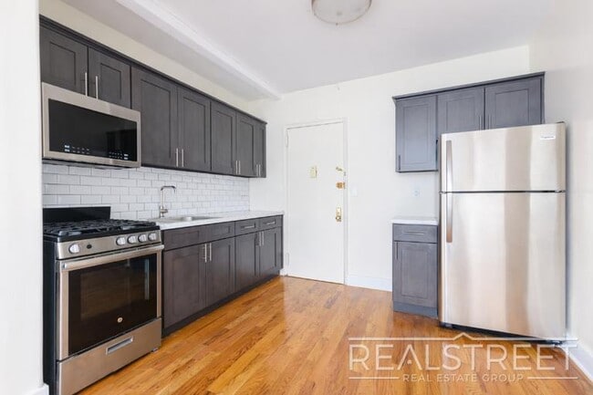 Renovated 1-Bedroom in Prospect Park South, Unit 617 in Brooklyn, NY - Building Photo - Building Photo