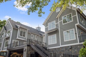 620 W Boston Post Rd, Unit 2 in Mamaroneck, NY - Building Photo - Building Photo