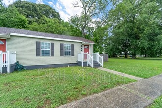 64 Carver Cir in Portsmouth, VA - Building Photo - Building Photo