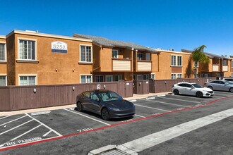 Balboa Ridge Condos in San Diego, CA - Building Photo - Building Photo