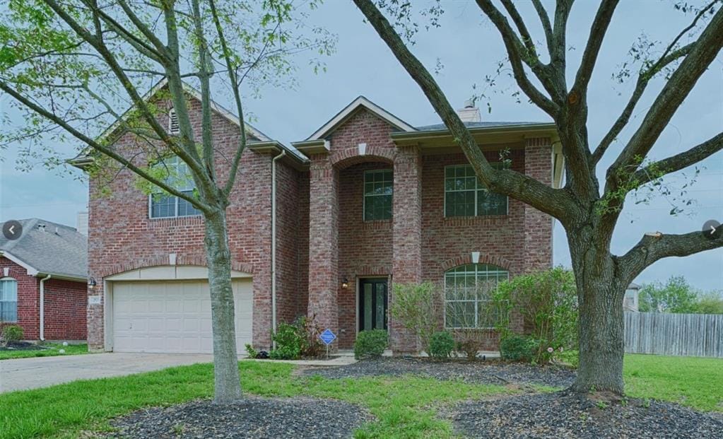 2523 Willow Springs Ln in Sugar Land, TX - Building Photo