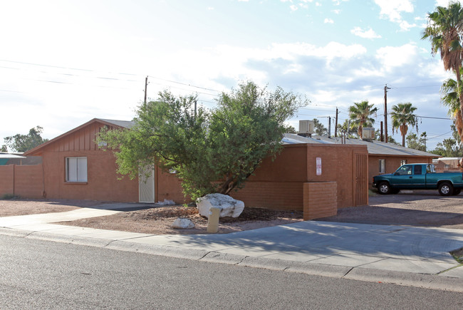 Welcome to Monte Cristo Apartments! in Phoenix, AZ - Building Photo - Building Photo