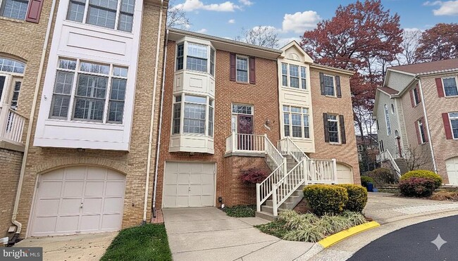 1379 Heritage Oak Way in Reston, VA - Building Photo - Building Photo