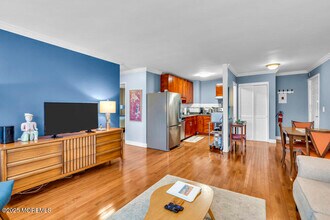 317 8th Ave in Asbury Park, NJ - Building Photo - Building Photo