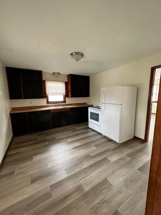 312 W Ingals Ave in Bismarck, ND - Building Photo - Building Photo