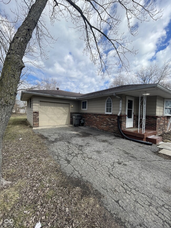 3830 Aloda St in Indianapolis, IN - Building Photo - Building Photo