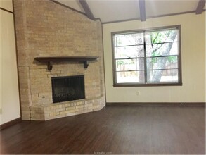 1606 Austin Ave in College Station, TX - Building Photo - Building Photo