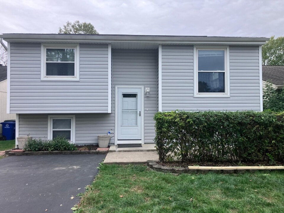 3019 Hubbardton Pl in Reynoldsburg, OH - Building Photo