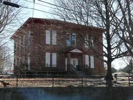 139 Boswell Ave in Norwich, CT - Building Photo