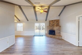 5005 Cedar Creek Dr in Dickinson, TX - Building Photo - Building Photo