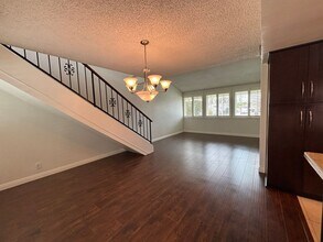 2771 Walker Lee Dr in Los Alamitos, CA - Building Photo - Building Photo