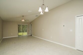 13314 Marble Sands Ct in Hudson, FL - Building Photo - Building Photo