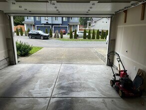 19923 Cypress Way in Lynnwood, WA - Building Photo - Building Photo