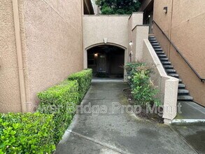 1900 Danbrook Dr in Sacramento, CA - Foto de edificio - Building Photo