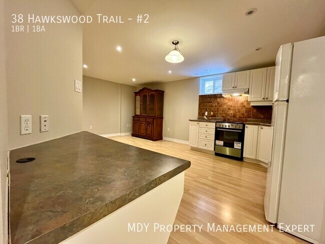 38 Hawkswood Trail in Hamilton, ON - Building Photo - Building Photo