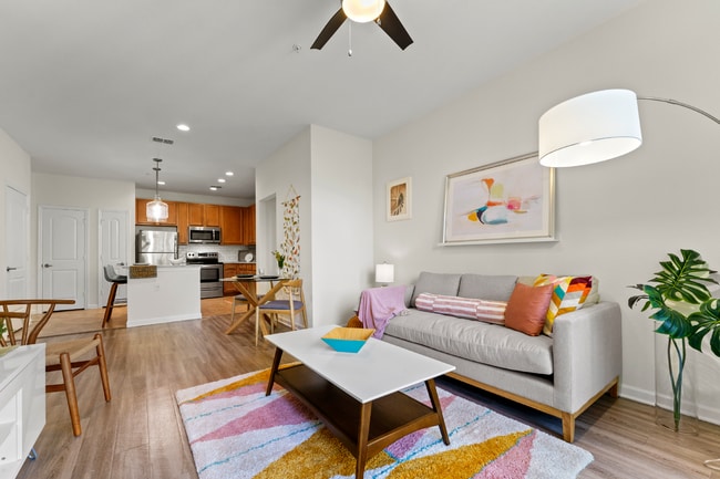 Welcome to Carlyle at Bartram Park! in Jacksonville, FL - Foto de edificio - Building Photo