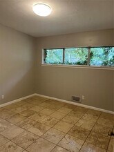 2224 Lakeland Dr in Dallas, TX - Building Photo - Building Photo